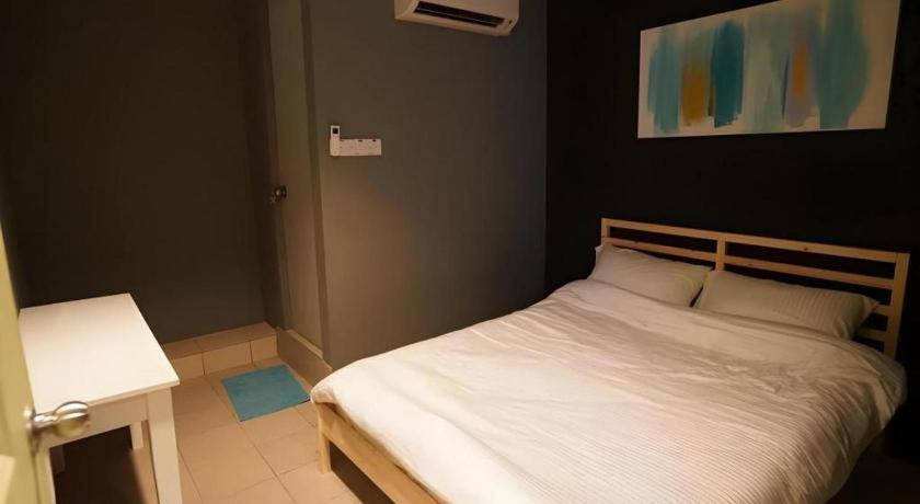 Koptel Budget Hotel Kuching Exterior photo
