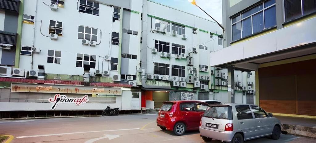 Koptel Budget Hotel Kuching Exterior photo